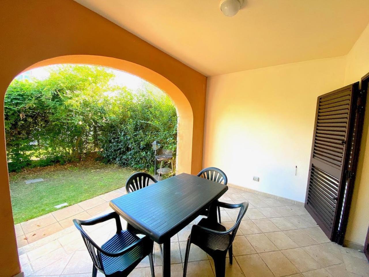 סאן תאודורו Residence Almusura מראה חיצוני תמונה